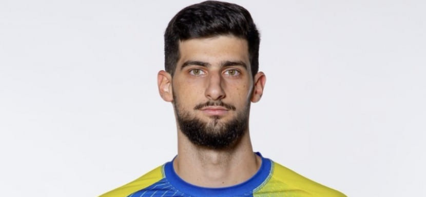 Швейцария. Полусредний сборной Черногории Арсение Драгашевич сменил словенский "Целе" на "Винтертур"