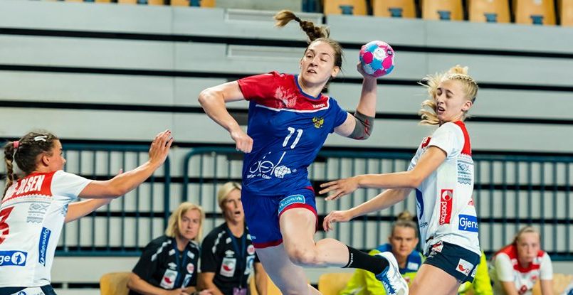 Девушки. ЧЕ-2019. Правая полусредняя сборной России Юлия Баева вошла в символическую сборную по итогам турнира в Словении