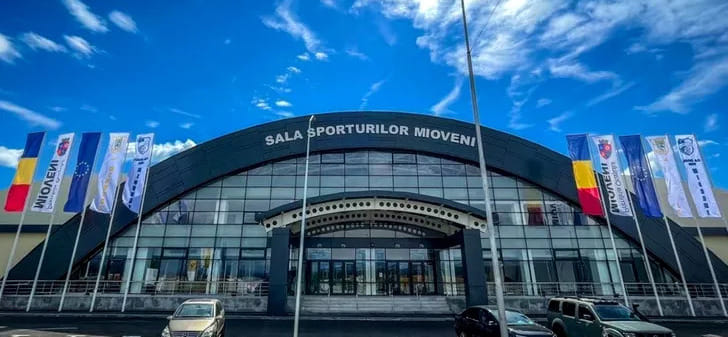 Румыния. "Миовени" из-за финансовых проблем каждые десять дней теряет по очку. Летом клубу грозит процедура банкротства