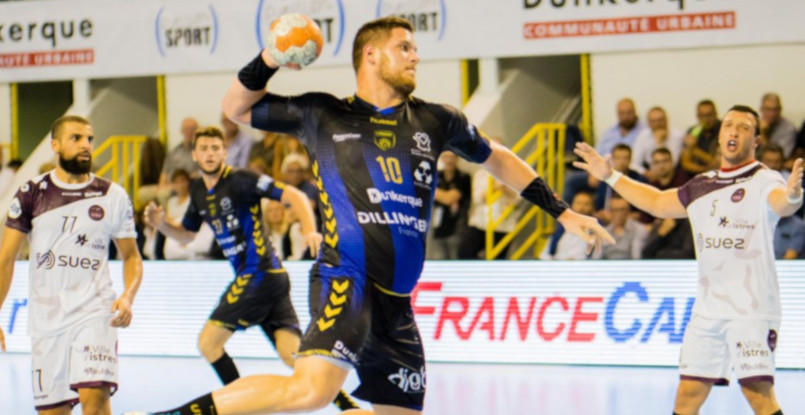 Франция. Светится "Ним"