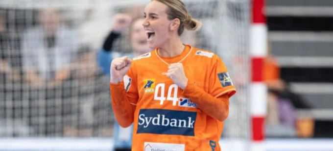 Дания. "Оденсе" и "Нюкёбинг" одержали домашние победы в заключительных матчах 10-го тура женского чемпионата