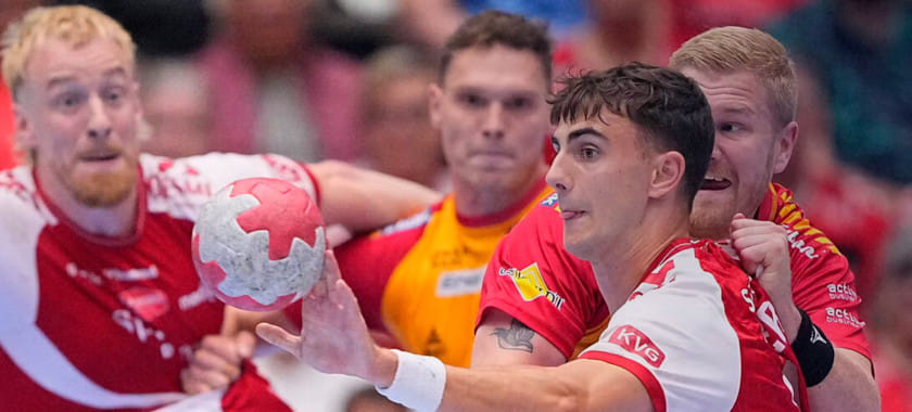 "Ольборг" дома разгромил "Гудме" в чемпионате Дании. Гостей не спасли 14 точных бросков Фредерика Бьерре