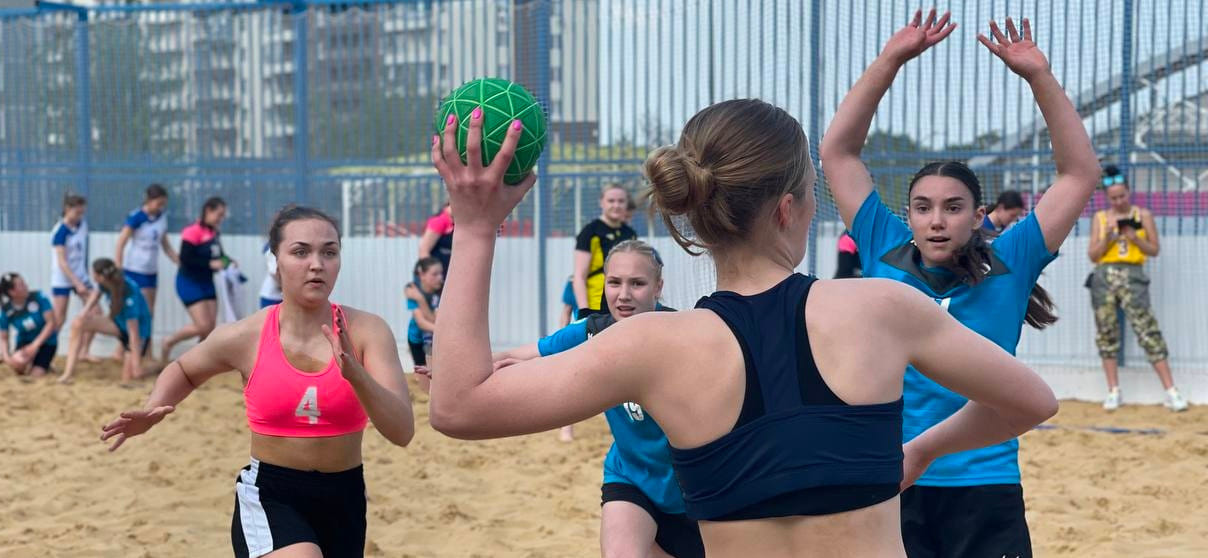 Пляжный гандбол. Девушки-2006/2007. Сюрпризы на песке, или Приключения донских казачек на Волге