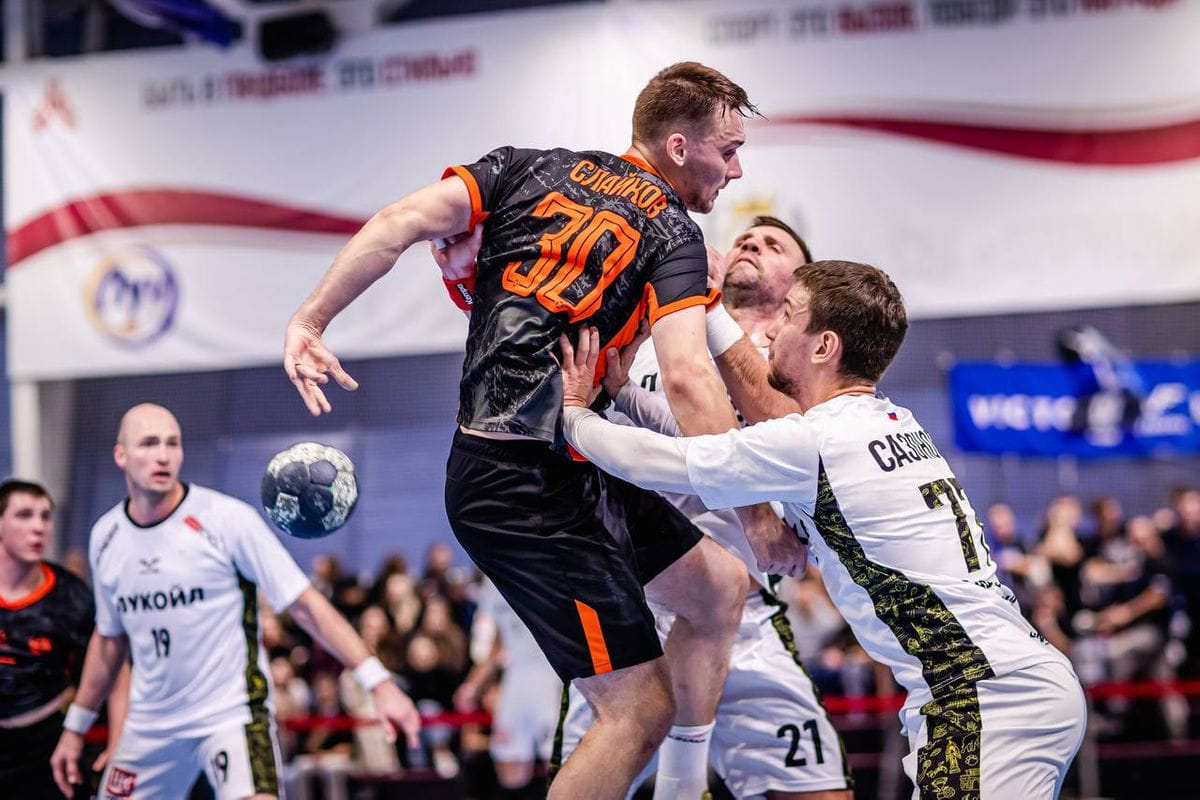 Top 10 photos from the 8th round of the Men's Super League