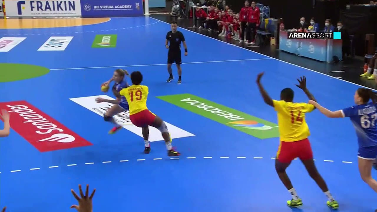 Лучшие моменты матча чемпионата мира-2021 между сборными России и Камеруна