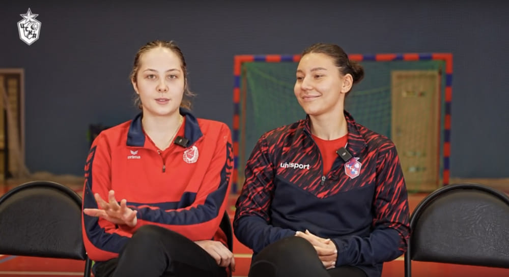 Премьер! «Секретная рубрика». Варвара Семина и Софья Васильева